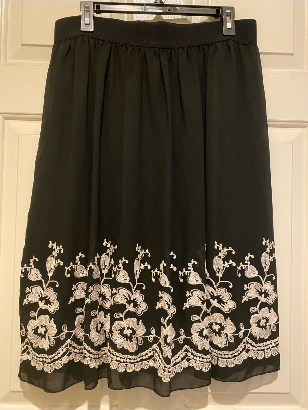 MIDI. Skirt